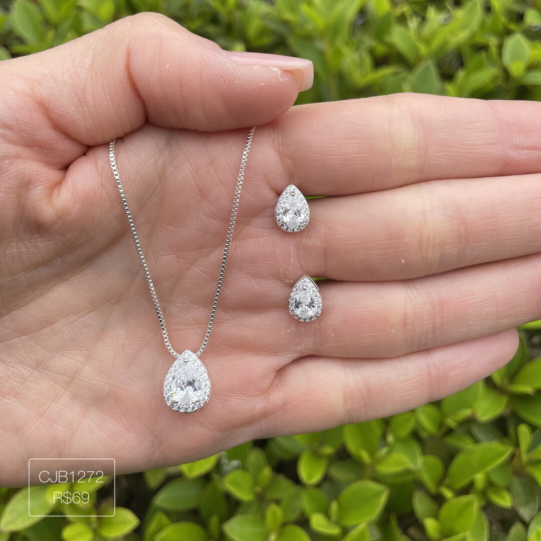 Conjunto De Gota Rosa Cravejada Cristal Prateado